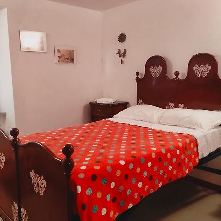 La Casetta Rosa Rocchetta di Vara Bagian luar foto