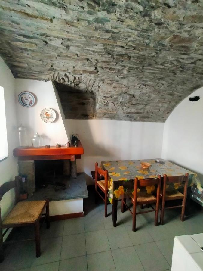 La Casetta Rosa Rocchetta di Vara Bagian luar foto